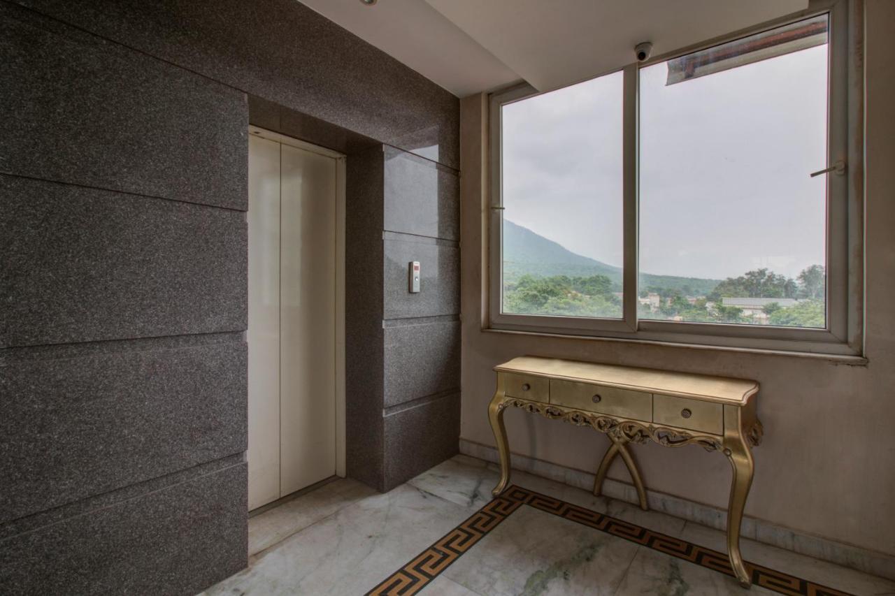 Oyo 3575 The Wave International Hotel Джамшедпур Екстериор снимка