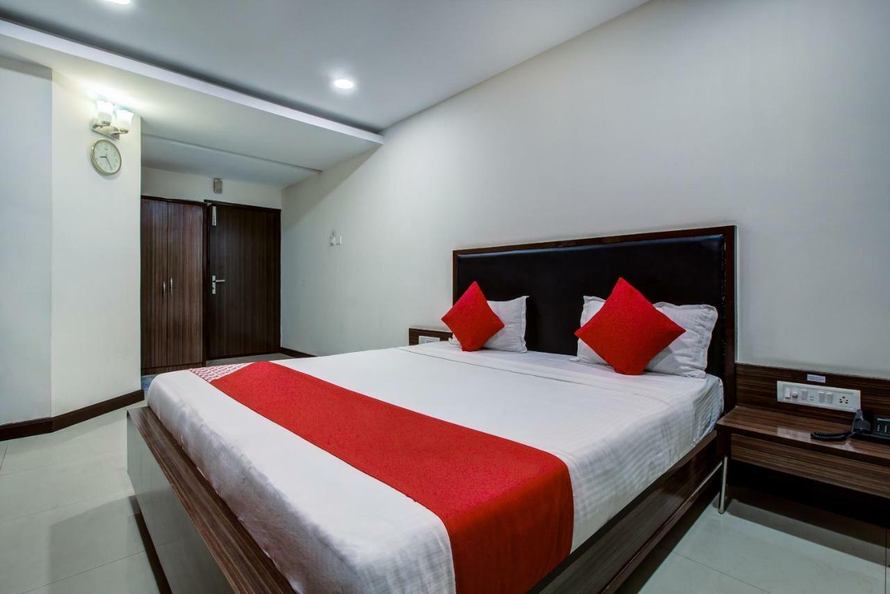 Oyo 3575 The Wave International Hotel Джамшедпур Екстериор снимка